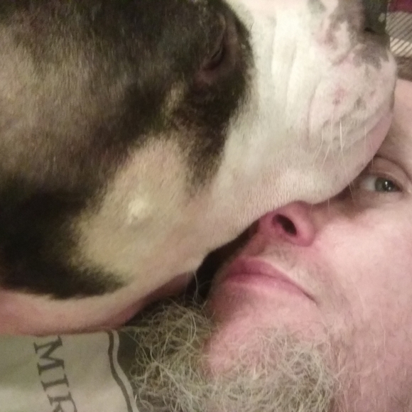 Meet your Posher, Derek - Picture 3 of 3